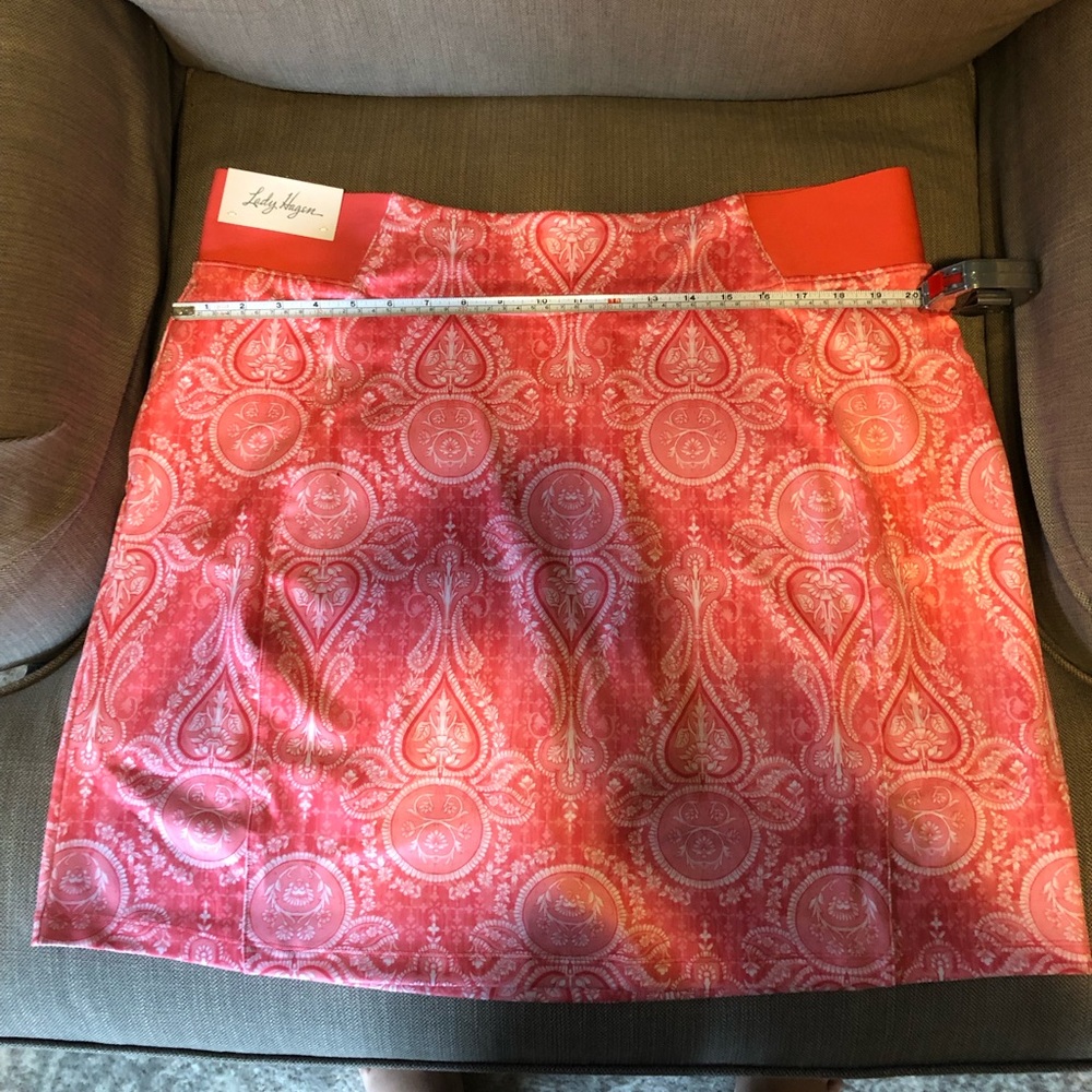 Golf skort, xxl, size 18-20.